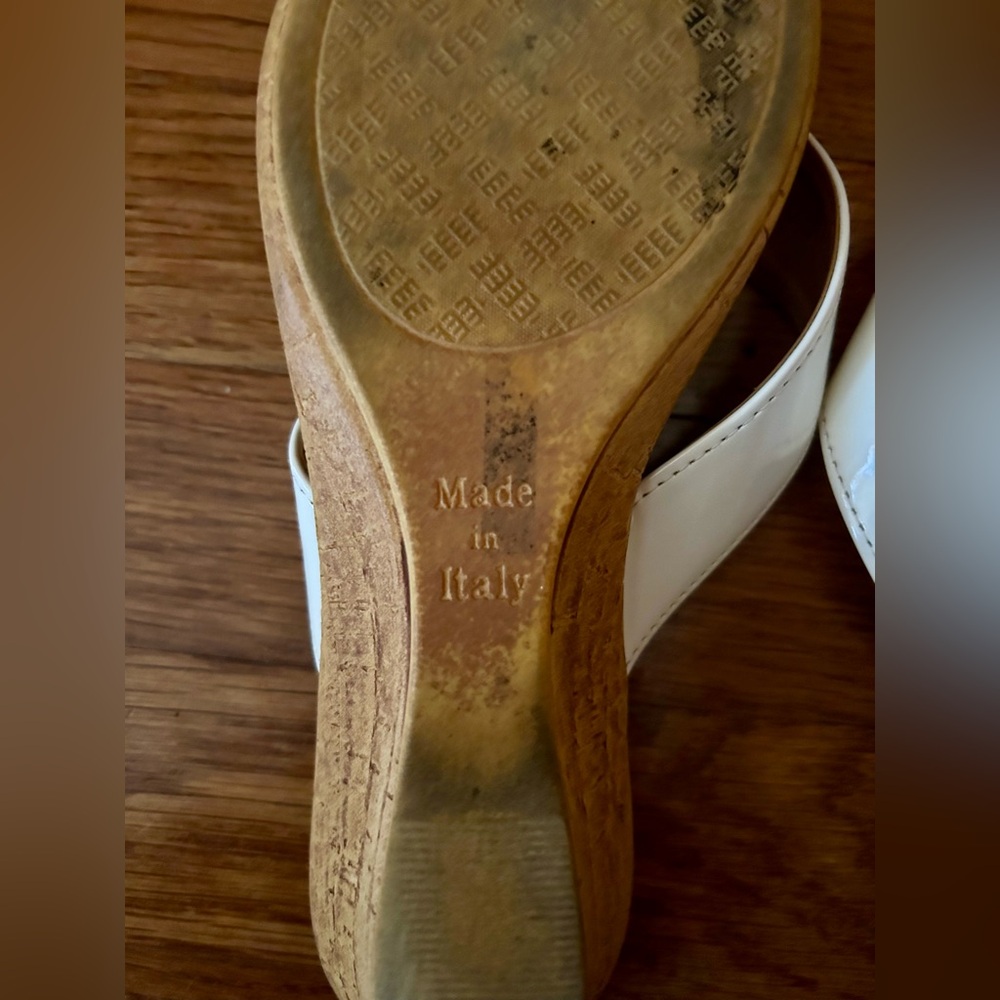 Italian Shoemakers Women’s Chic Tan and White Sz 7.5 Sandals, Made in Italy - Picture 7 of 10